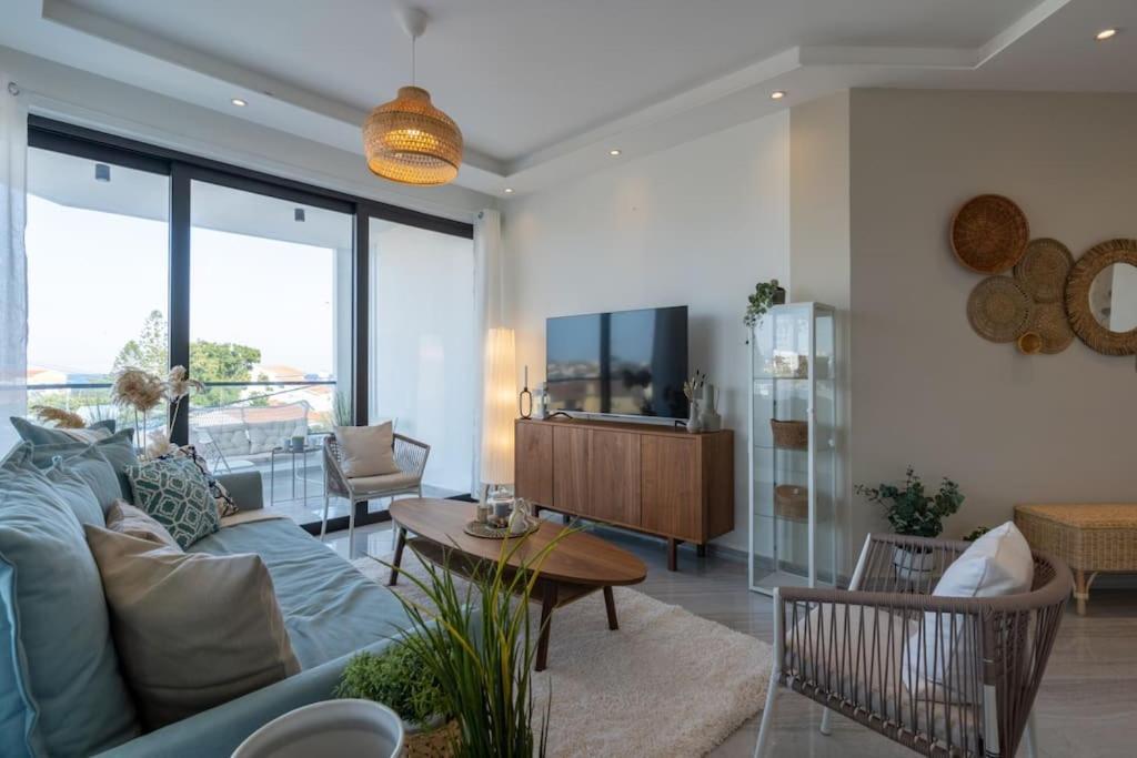 Thalassa 2-Bedroom Apartment In Larnaca Zewnętrze zdjęcie