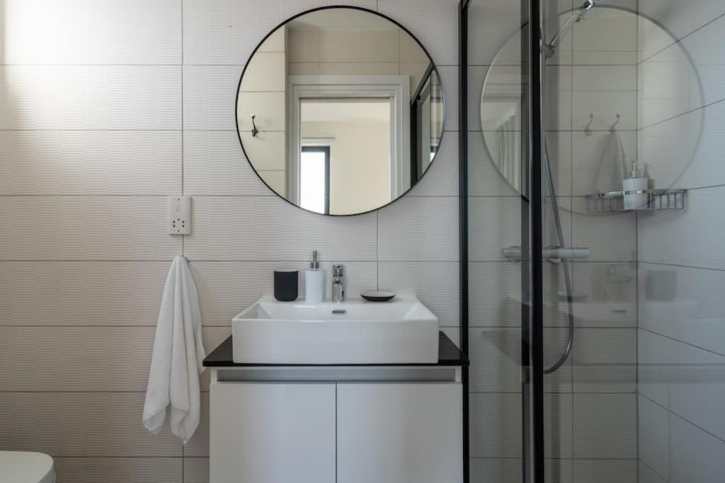 Thalassa 2-Bedroom Apartment In Larnaca Zewnętrze zdjęcie