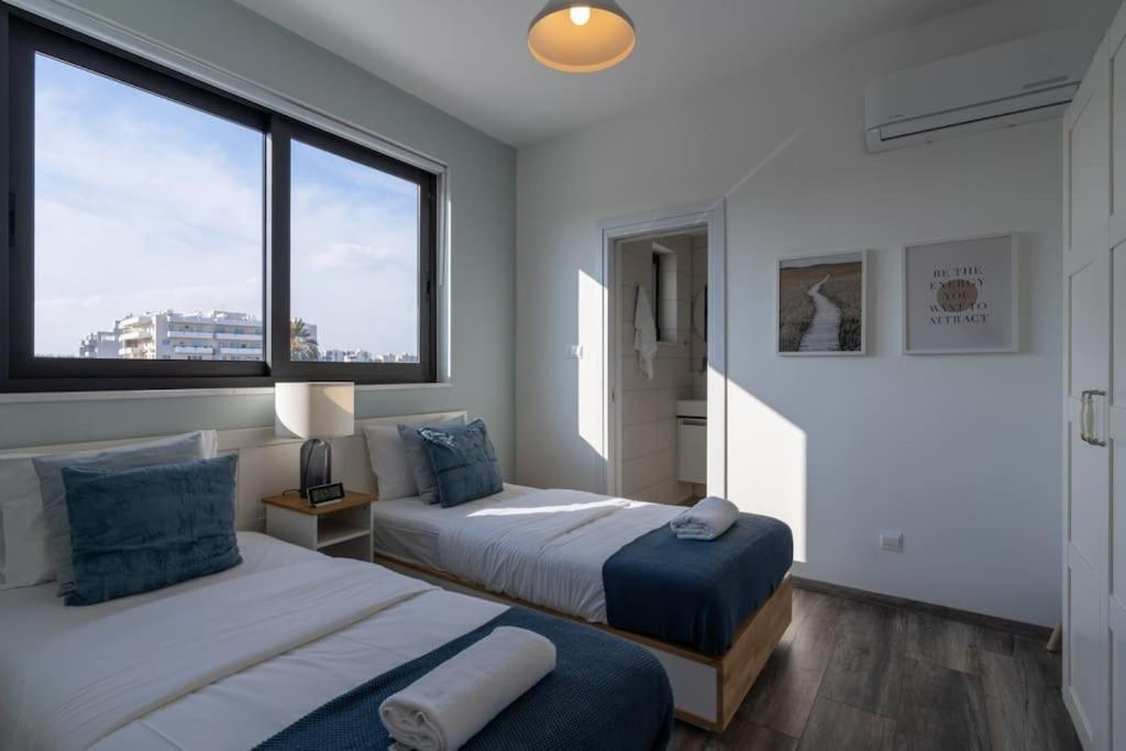 Thalassa 2-Bedroom Apartment In Larnaca Zewnętrze zdjęcie